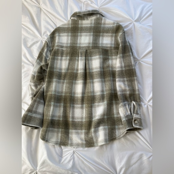 American eagle Fuzzy flannel - Picture 3 of 4
